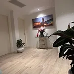 La Reggia فندق مبيت وإفطار 3*